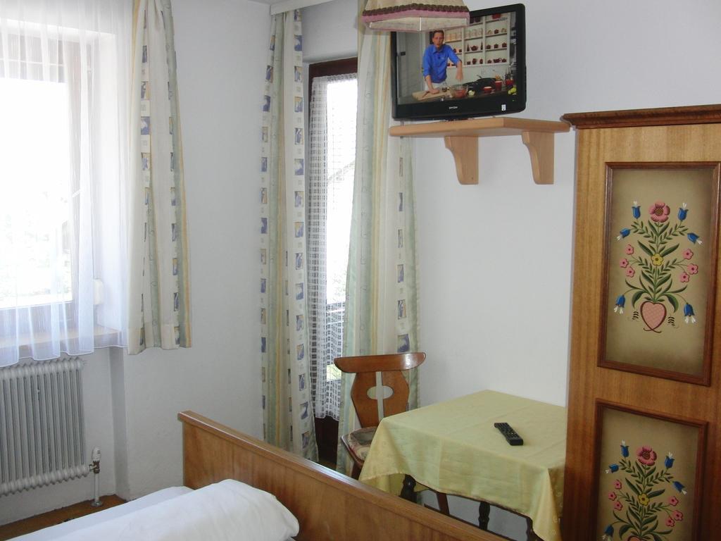 פוגן Gaestehaus Loithaler חדר תמונה