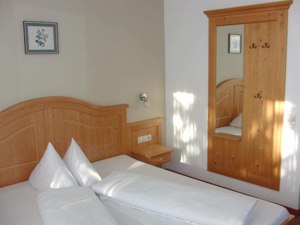 פוגן Gaestehaus Loithaler חדר תמונה